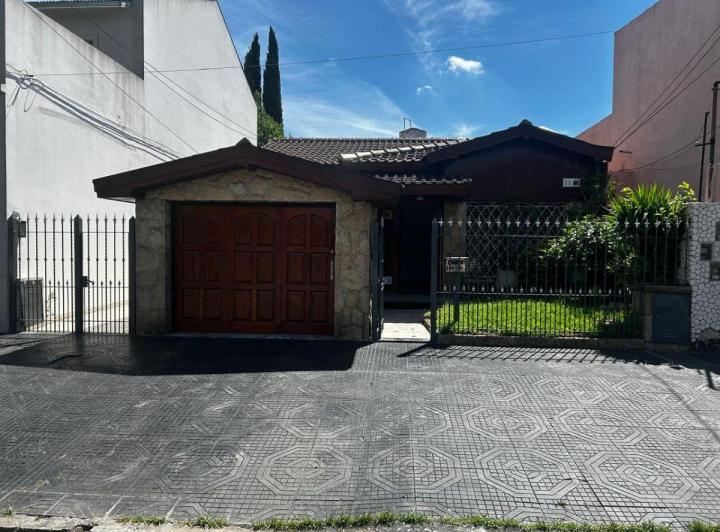 Casa · 50m² · 3 Ambientes · 1 Cochera
