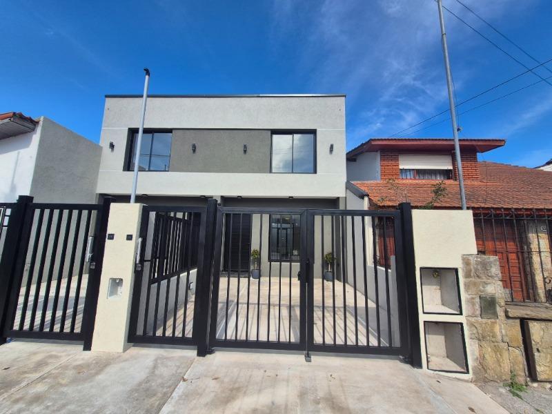 Duplex 3 amb a estrenar, 82m² en Parque Luro con cochera