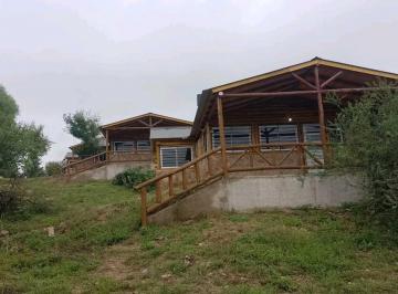 Casa · 238m² · 6 Dormitorios · 3 Cocheras · Gran Oportunidadcomplejo de Cabañas Gran Lote Hoy Se Va.