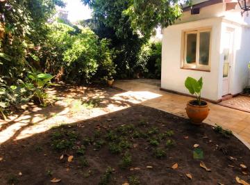 Casa · 180m² · 6 Ambientes · Casa en La Plata