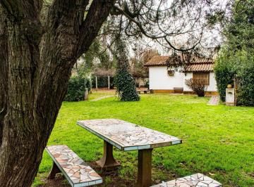 Quinta vacacional · 100m² · 4 Ambientes · 2 Cocheras · Venta Casa Quinte 3 Ambientes con Quincho y Pileta en La Reja