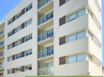 TBR-TBR-2378_2 · Venta Local Comercial con Renta en Ciudad Vieja