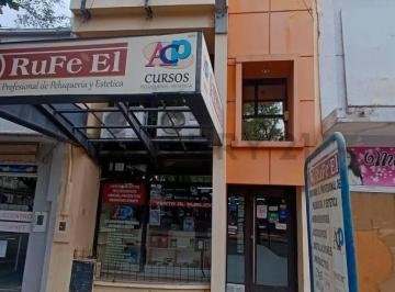 Edificio · 426m² · 10 Ambientes · Se Vende Importante Inmueble Frente a La Plaza 25 de Mayo - Rafaela