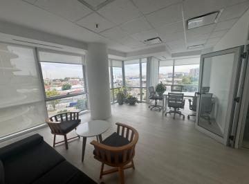 Oficina comercial · 200m² · 2 Cocheras · Oficina Wtc V con 2 Cocheras en Puerto Madero
