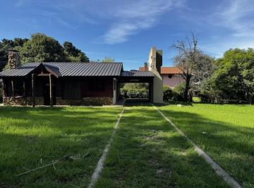 Quinta vacacional · 80m² · 3 Ambientes · 1 Cochera · Venta en Block Cabañas Acantilados Golf Mas Lote Lindero