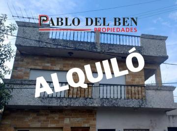 Departamento de 3 ambientes, La Matanza · Departamento Estilo Casa en Alquiler 3 Ambientes con Balcon y Terraza