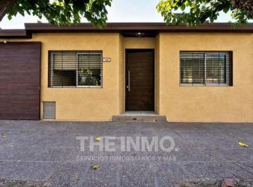 Casa de 7 ambientes, Capilla del Rosario · Casa con 276 m² Totales y 4 Dorm. en Venta en Guaymallén Mendoza