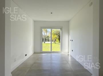 Casa · 188m² · 6 Ambientes · 1 Cochera · Casa en Venta y Alquiler Al Lago en Las Glorietas, Nordelta