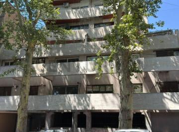 Departamento · 54m² · 3 Ambientes · 1 Cochera · Venta de Departamento. Ciudad de Mendoza.