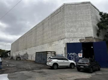 Bodega-Galpón · 3730m² · Alquiler Depósito de 3.730 m² en Moron