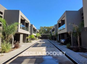 Casa · 127m² · 3 Ambientes · 1 Cochera · Casa Duplex en Venta Canning