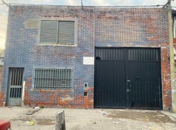 Bodega-Galpón · 240ha · Galpón y Departamento en Venta