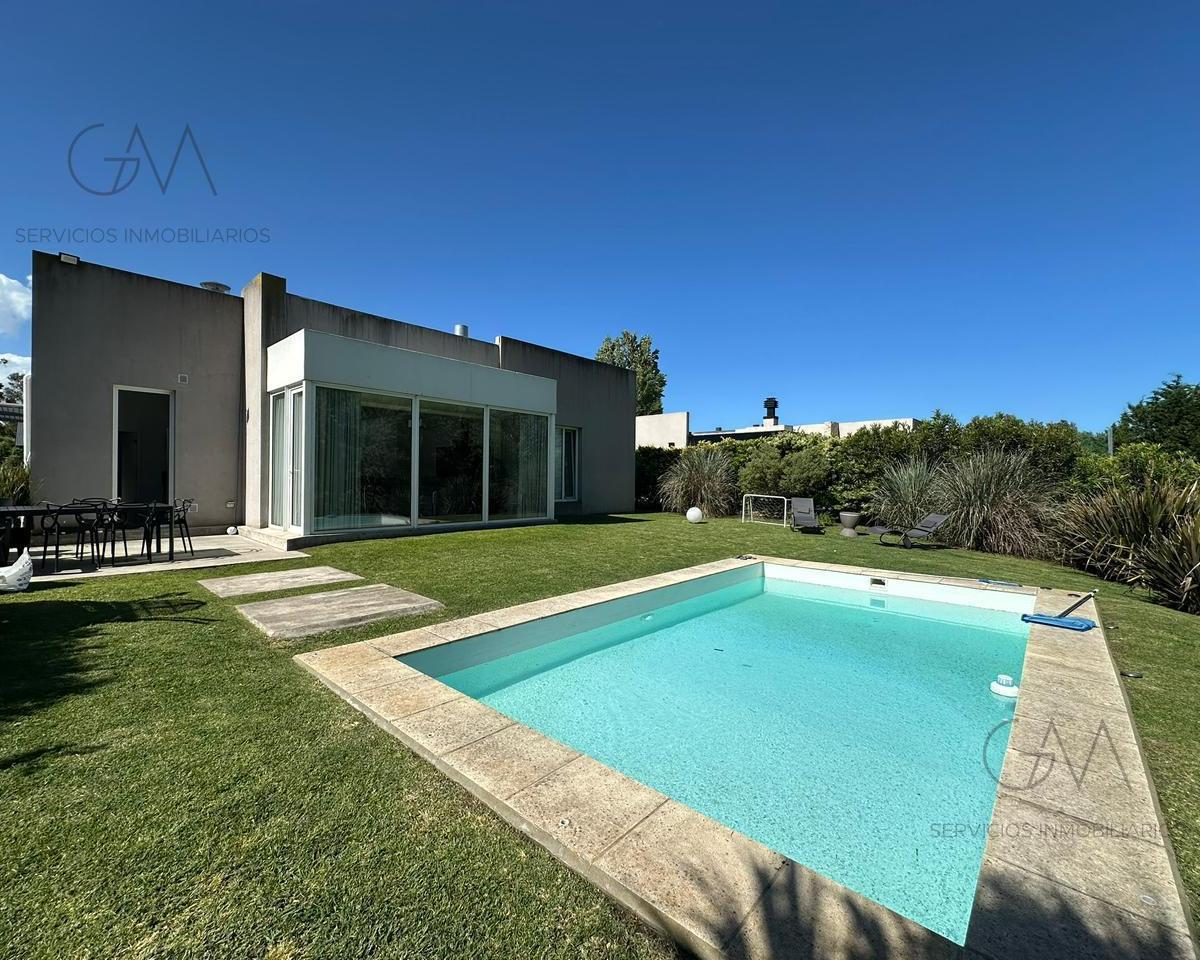 Casa en alquiler en Rumenco, 215m² cubiertos, 3 dorm, 3 baños, con pileta