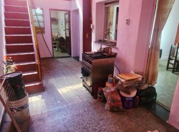 PH de 3 ambientes, Almagro · Venta - PH 3 Ambientes a Refaccionar - con Local o Posible Garage