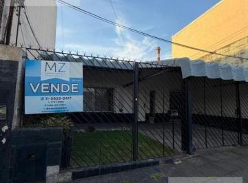 Casa · 251ha · 3 Ambientes · 1 Cochera · Venta de Casa en Berazategui