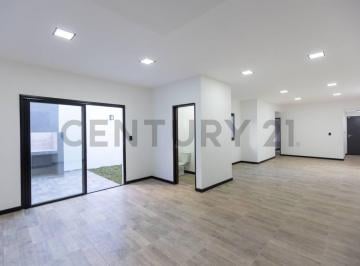 Casa · 145m² · 5 Ambientes · 2 Cocheras · Venta Casa 5 Ambientes a Estrenar en Caseros - Acepta Permuta