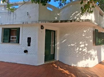 Casa · 93m² · 3 Ambientes · Venta Casa 2 Dorm. y Local Barrio Belgrano