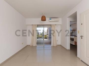 Departamento · 42m² · 2 Ambientes · Dto 2 Amb C/terraza Propia en Centro de San Martín. Apto Crédito. Permuta