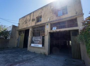 Bodega-Galpón · 160m² · 1 Ambiente · 3 Cocheras · Galpon en Venta en La Plata Tolosa