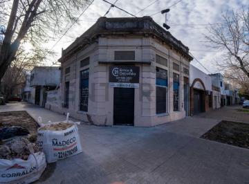 Casa · 130m² · 3 Ambientes · Casa en Venta en La Plata Reciclada a Nueva