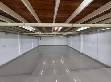 Local comercial , San Fernando · Local Varios Destinos Frente a Estación Virreyes. Cocina, 2 Baños. 255 m² + Entrepiso de 105 m²