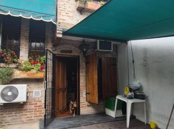 Casa · 53m² · 3 Ambientes · 1 Cochera · Duplex 3 Ambientes con 2 Baños en Ballester