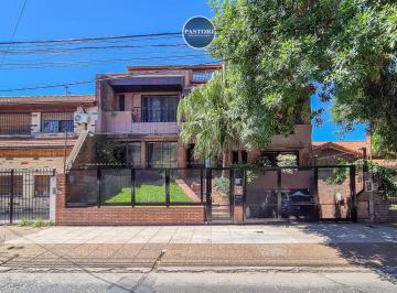 PAS-PAS-3633_2 · Venta de Casa de 6 Amb, Gge P/2 Autos y Patio Quincho Pil