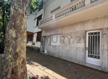 PH · 97m² · 4 Ambientes · 1 Cochera · PH en Venta, La Plata (Casco Urbano)