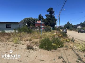 Casa · 50m² · 4 Ambientes · 1 Cochera · Esquina Estratégica en Dina Huapi