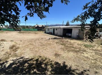 Casa · 50m² · 4 Ambientes · 1 Cochera · Esquina Estratégica en Dina Huapi
