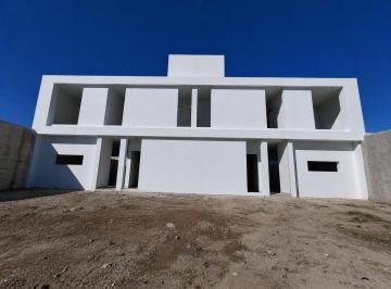 PH · 120m² · 4 Ambientes · 2 Cocheras · Duplex en Venta Manantiales 3 Dorm. Junio 2026