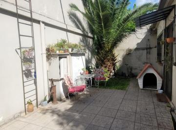 PH · 50m² · 2 Ambientes · 1 Cochera · PH en Castelar Norte