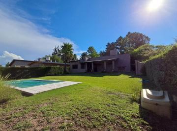 Casa de 4 ambientes, Los Reartes · Hermosa Casa 3 Dorm. con Amplio Parque