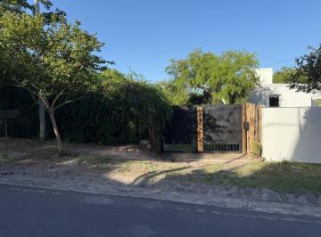Casa · 900m² · 3 Ambientes · 2 Cocheras · Casa 1 Planta 2 Dorm. Villa Allende Barrio San Salvador