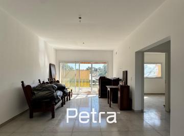 Departamento · 70m² · 3 Ambientes · 1 Cochera · Departamento en Venta en Pasaje Las Palmas, Ostende. Pinamar