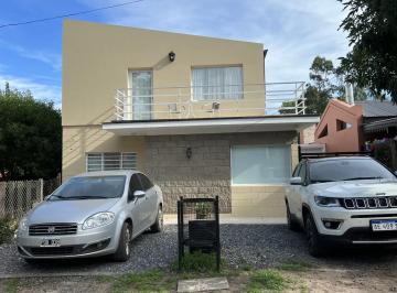 Casa · 175m² · 5 Ambientes · Casa en Venta - 4 Dorm. 4 Baños - General Pueyrredón