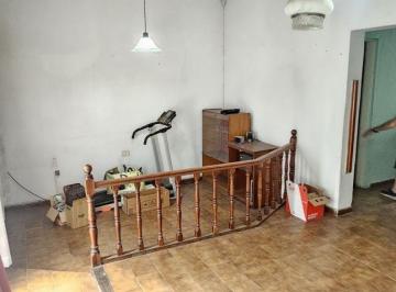 Casa · 237m² · 4 Dormitorios · 1 Cochera · Olascoaga 1500