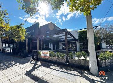 Local comercial , Córdoba · Importante Local Comercial en Esquina Av Rafael Núñez m