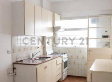 Departamento · 93m² · 4 Ambientes · 1 Cochera · 4 Ambientes con Balcón Corrido Al Frente - Caballito Sur
