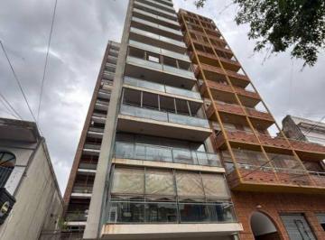 Departamento de 4 ambientes, Quilmes · Amplio Piso de 4 Ambientes con Cochera a La Venta. Apto Credito
