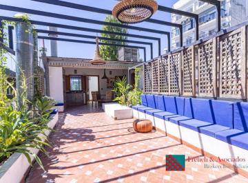Casa · 248m² · 3 Ambientes - French & Asociados · Excelente Casa en Alquiler Desarrollada en 3 Plantas con Ascensor.