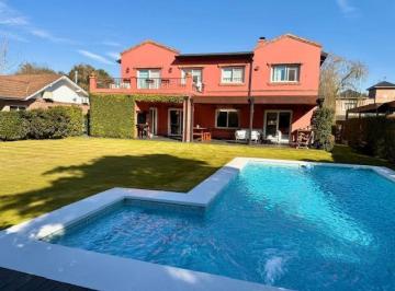 Casa de 7 ambientes, Pilar · Casa en Venta Bc " La Rinconada " Lote Central Impecable 4 Dorm.