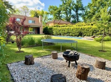 Casa de 7 ambientes, Pilar · Casa en Venta Bc. los Laureles