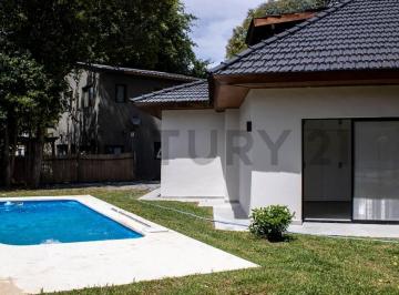 Quinta vacacional · 260m² · 3 Ambientes · 1 Cochera · Venta Casa Quinta a Estrenar en Country Club El Jaguel, Pilar