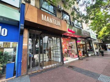 Local comercial · 130m² · Excelente Local en 2 Plantas - 130 m²