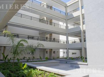 Departamento · 54m² · 2 Ambientes · 1 Cochera · Departamento en Venta en Zug Caamaño