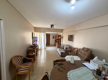 Departamento · 76m² · 3 Ambientes · Departamento en Monserrat