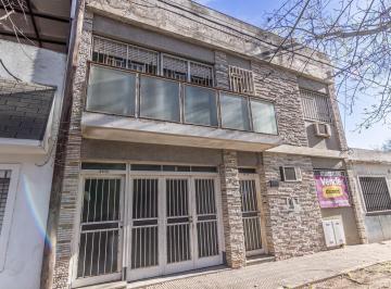 Casa · 200m² · 10 Ambientes · 1 Cochera · Gaboto Al 2600 Casa en Venta 5 Dorm. - Rosario