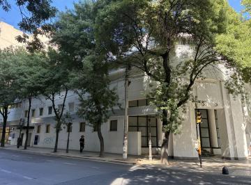 Local comercial · 1051m² · Local en Venta en Mendoza Capital