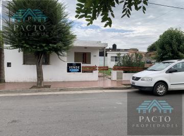 Casa · 189m² · 5 Ambientes · 3 Cocheras · Casa en Venta en B° Residencial El Crucero, Alta Gracia, Córdoba.